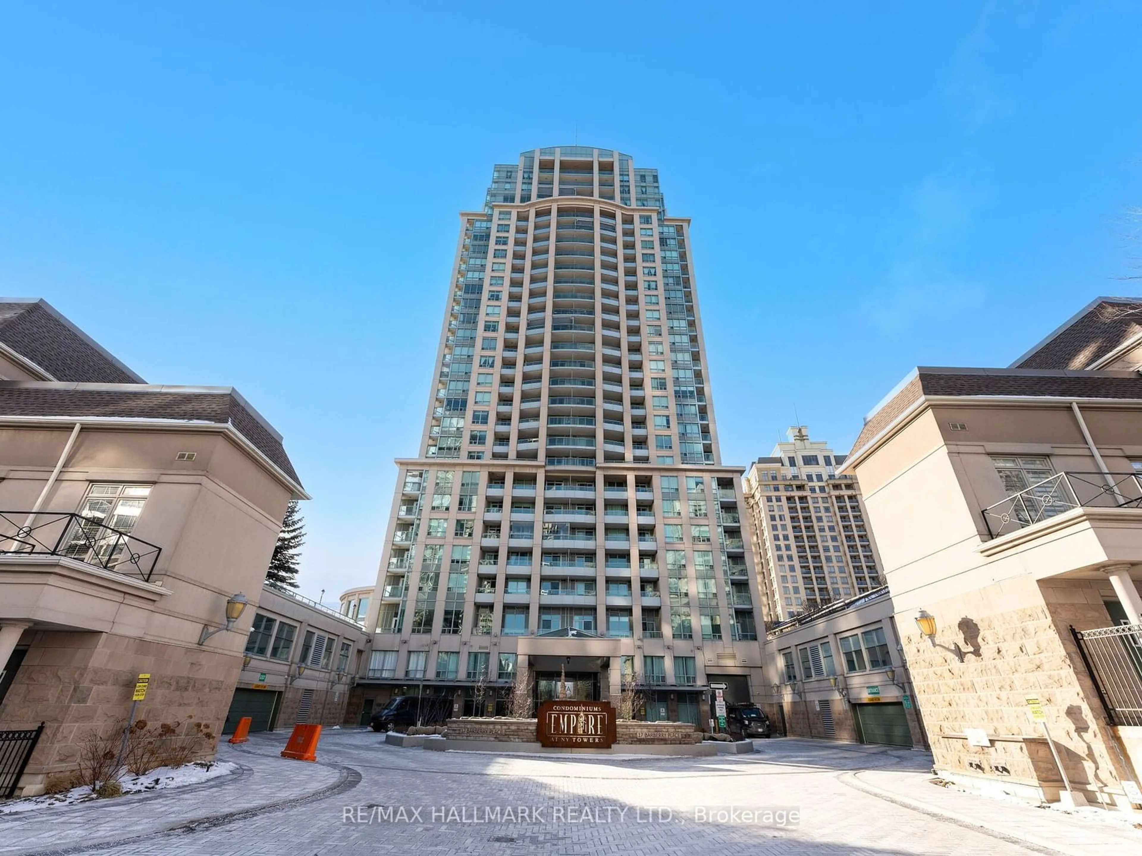 Indoor foyer for 17 Barberry Pl #702, Toronto Ontario M2K 3E2