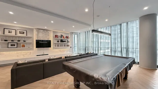 Additional property image - 8 Charlotte St Unit 2709