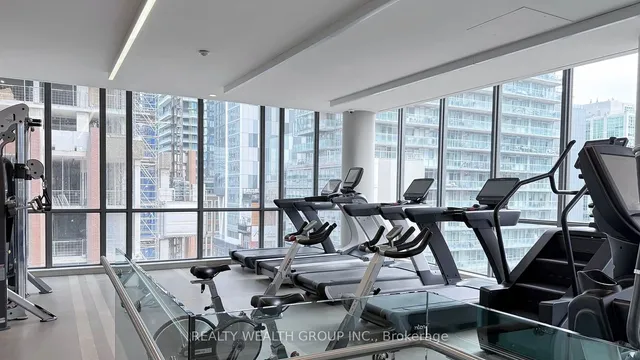 Additional property image - 8 Charlotte St Unit 2709