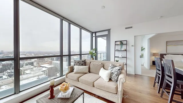 Additional property image - 8 Charlotte St Unit 2709
