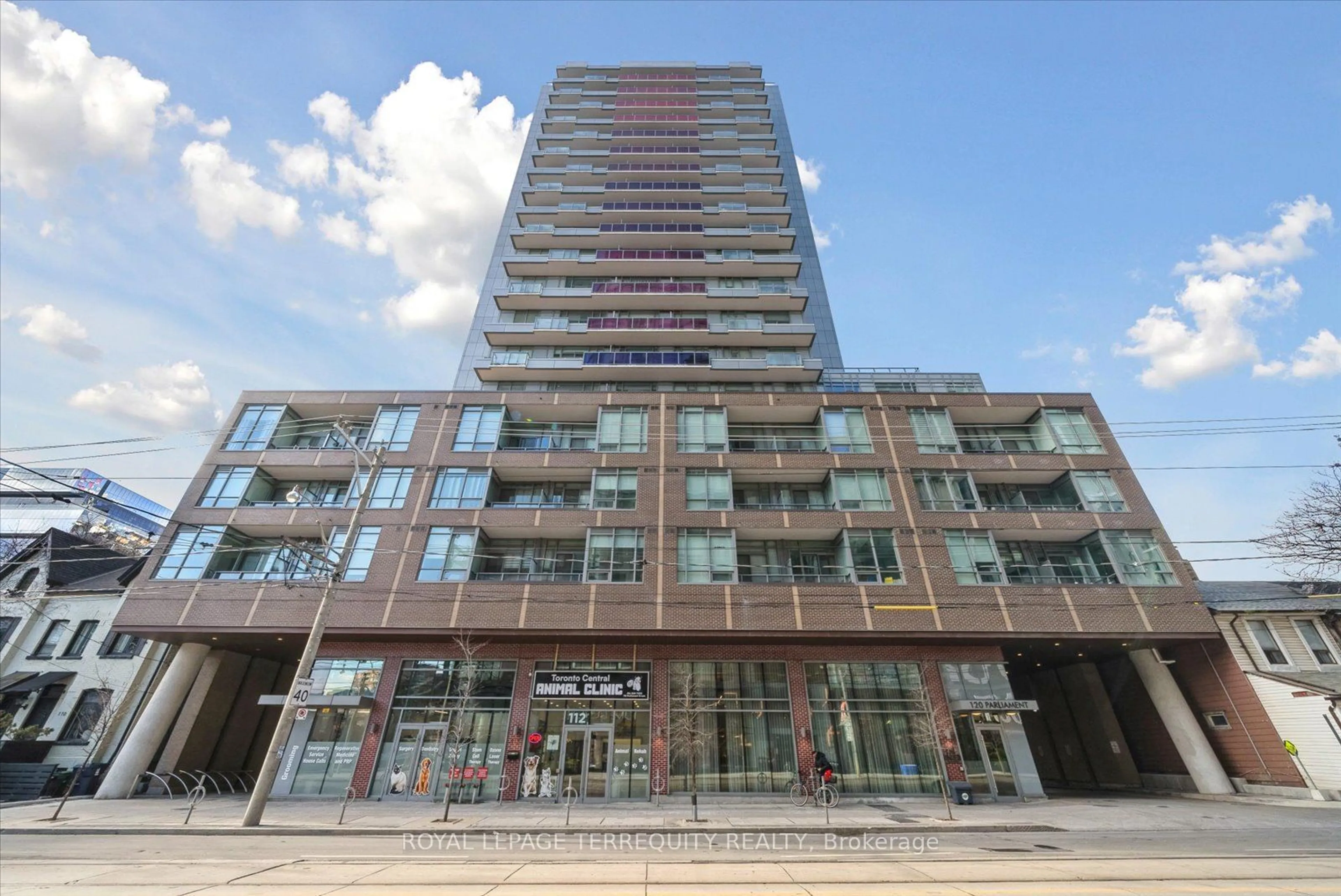 Indoor foyer for 120 Parliament St #501, Toronto Ontario M5A 0N6