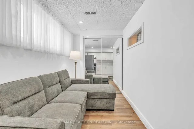 Additional property image - 51 Bowerbank Dr