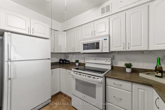 Additional property image - 1360 YORK MILLS Rd Unit 801