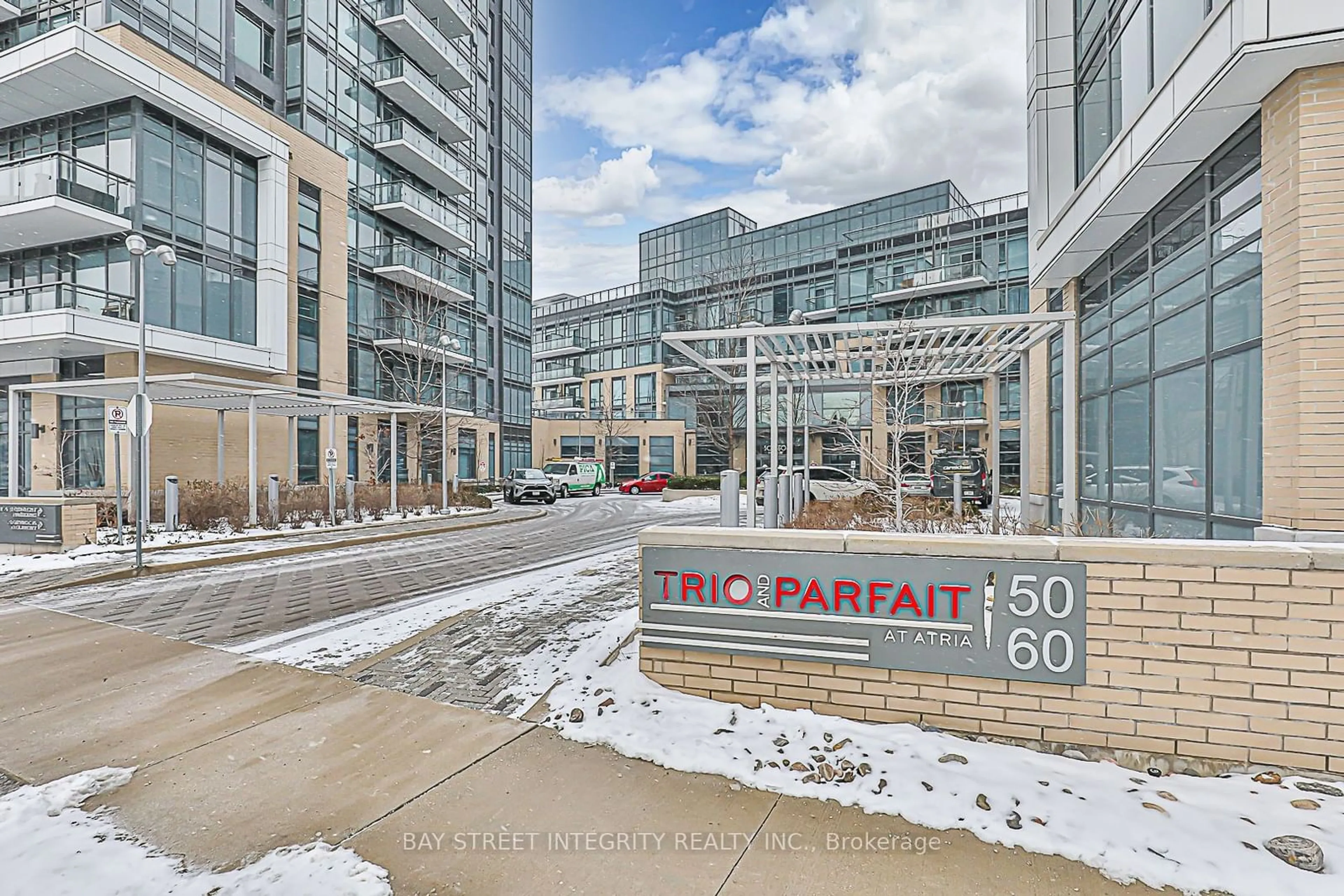 Patio, street for 50 Ann O'reilly Rd #1111, Toronto Ontario M2J 0E1