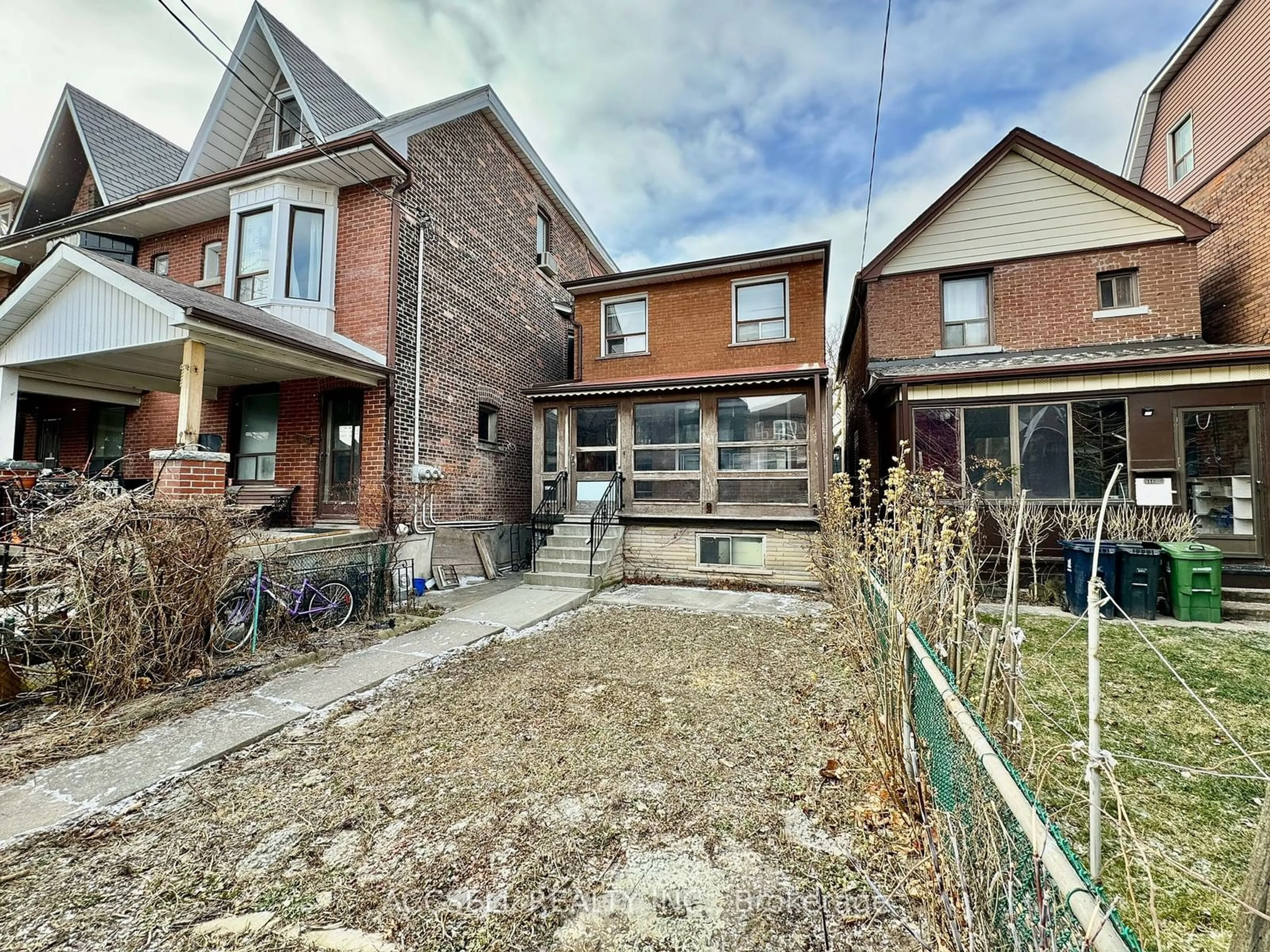 Home with brick exterior material, street for 684 Manning Ave, Toronto Ontario M6G 2W4