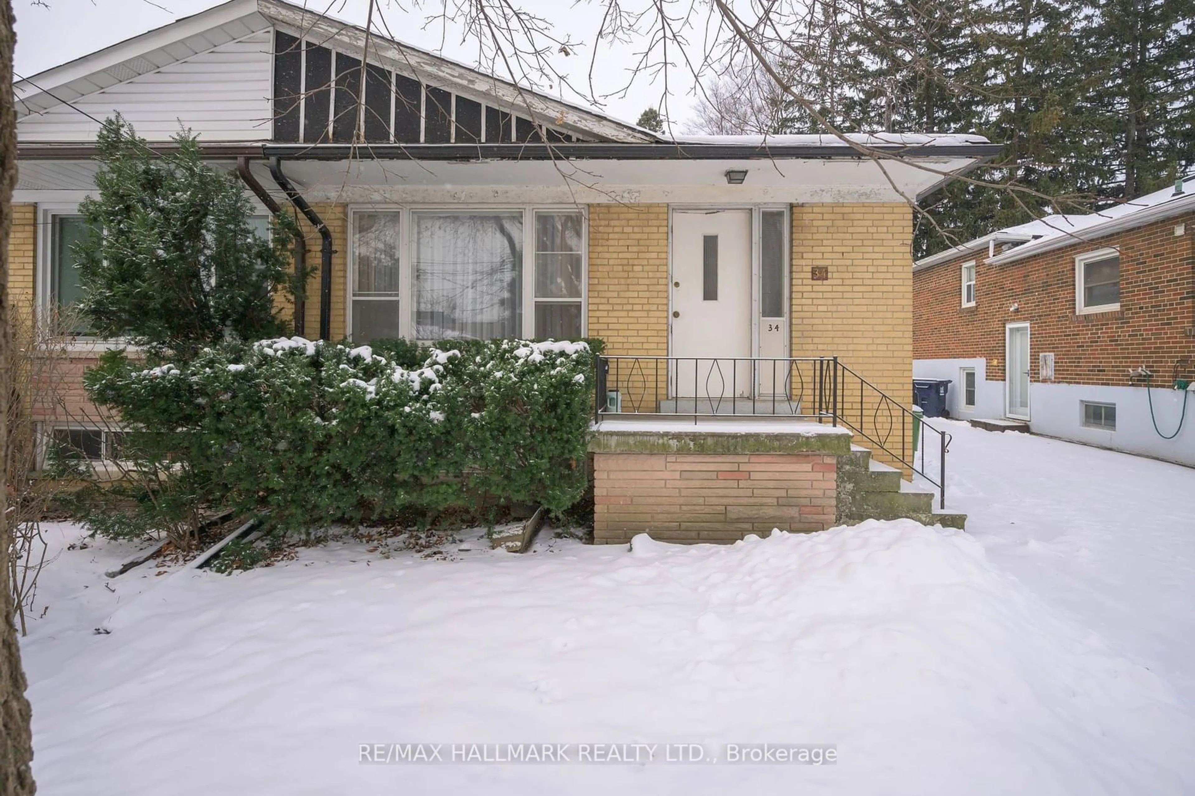 Home with brick exterior material, street for 34 Linelle St, Toronto Ontario M2N 2J3