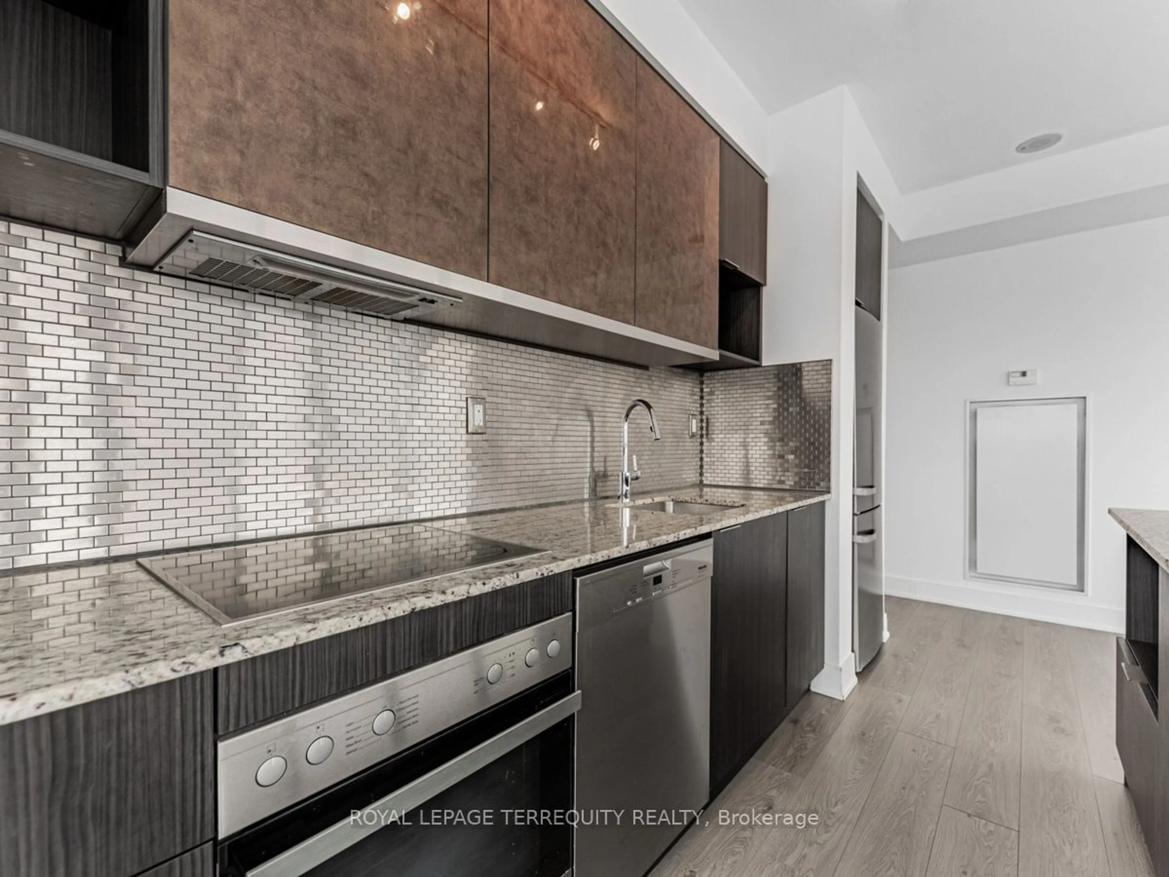 Contemporary kitchen, ceramic/tile floor for 99 The Donway #523, Toronto Ontario M3C 0N8