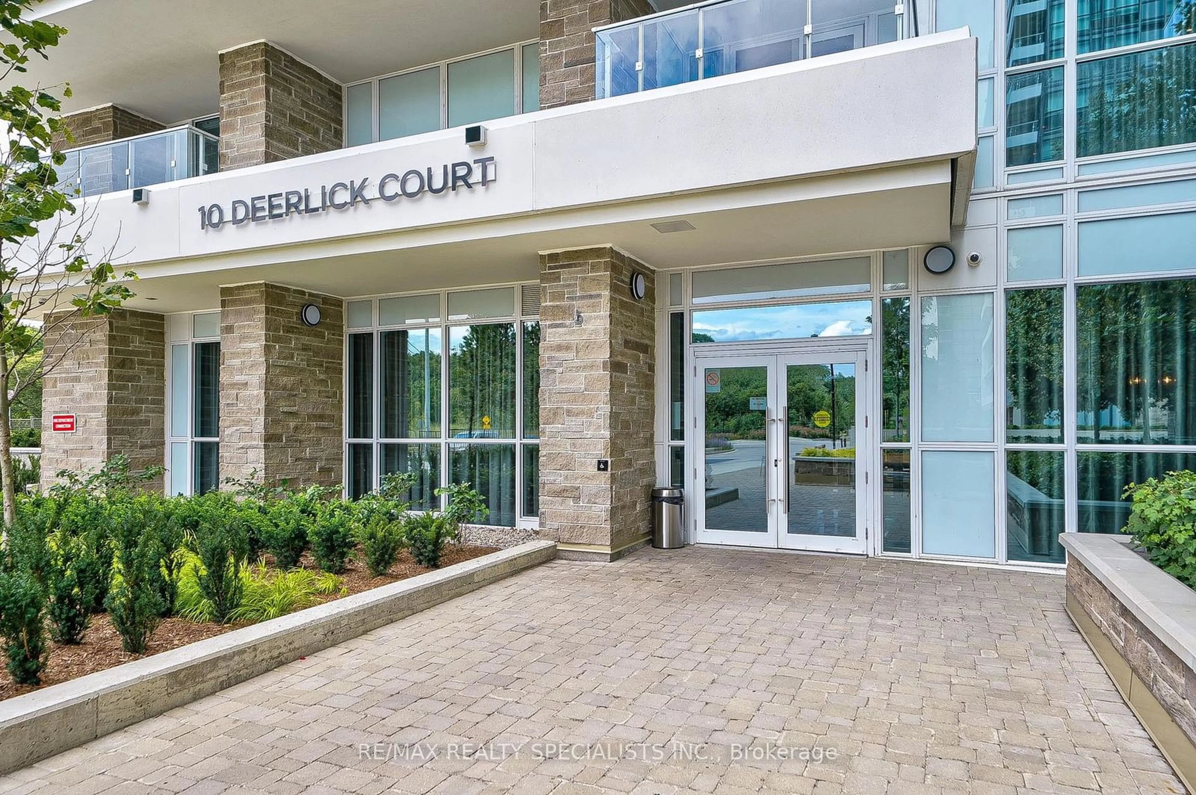 Indoor foyer for 10 DEERLICK Crt #907, Toronto Ontario M3A 0A7