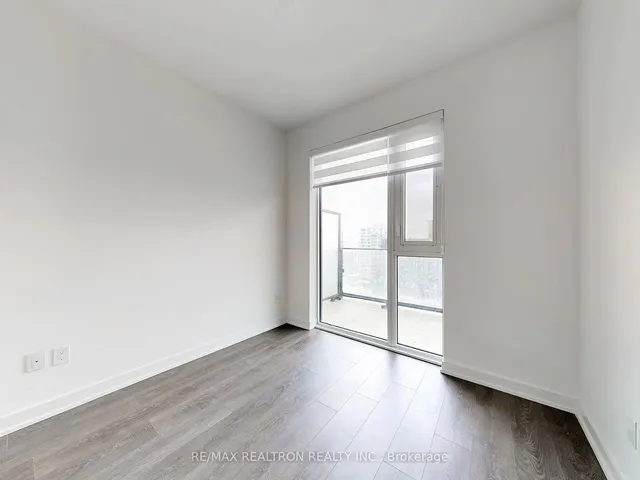 Additional property image - 8 Tippett Rd Unit 1001