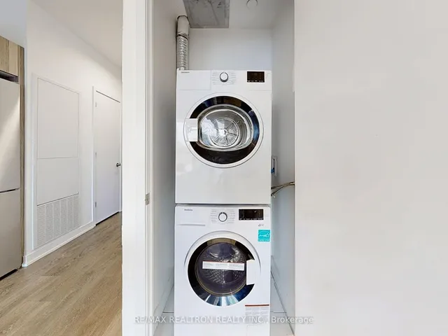 Additional property image - 8 Tippett Rd Unit 1001