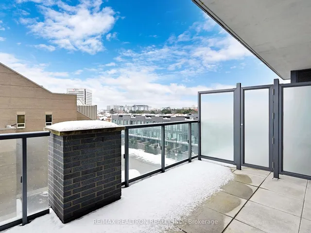 Additional property image - 8 Tippett Rd Unit 1001