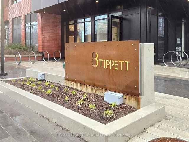 Additional property image - 8 Tippett Rd Unit 1001