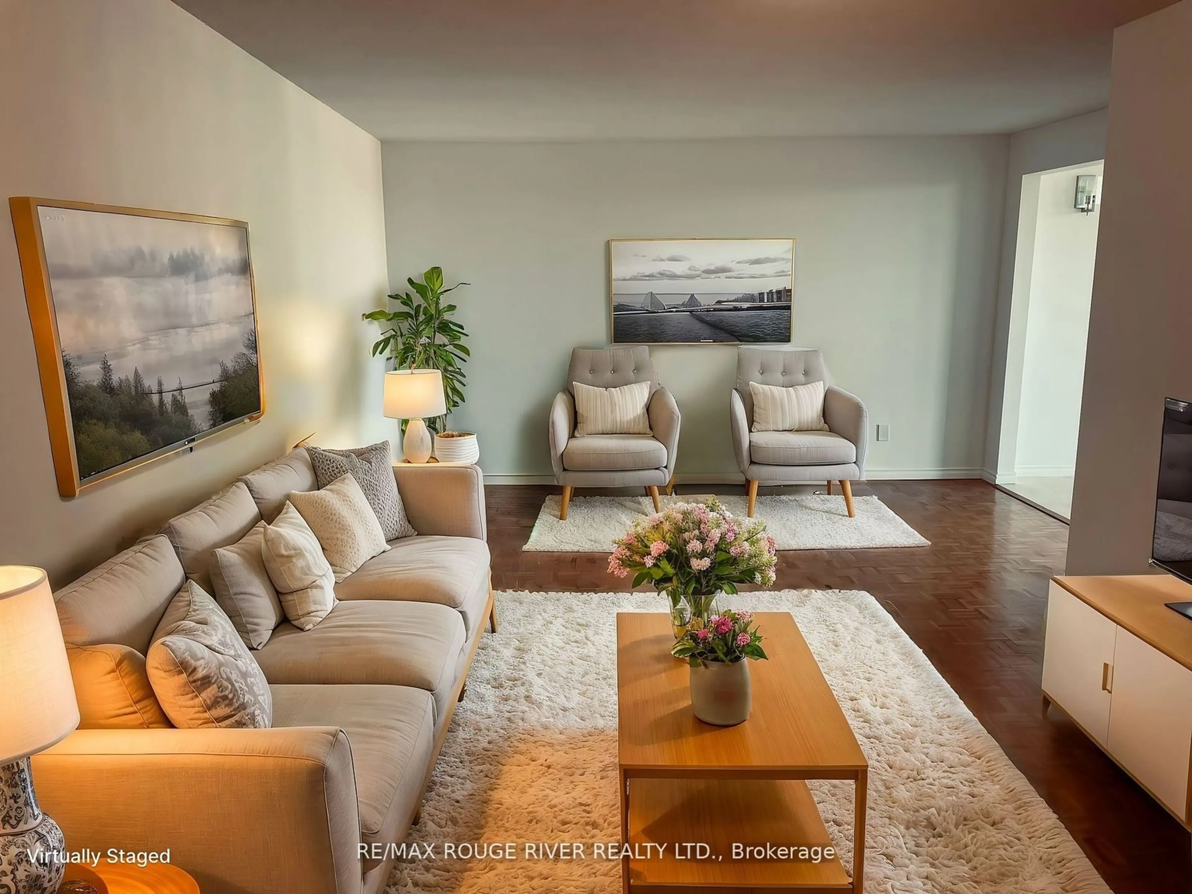 Living room with furniture, wood/laminate floor for 5795 Yonge St #1002, Toronto Ontario M2M 4J3