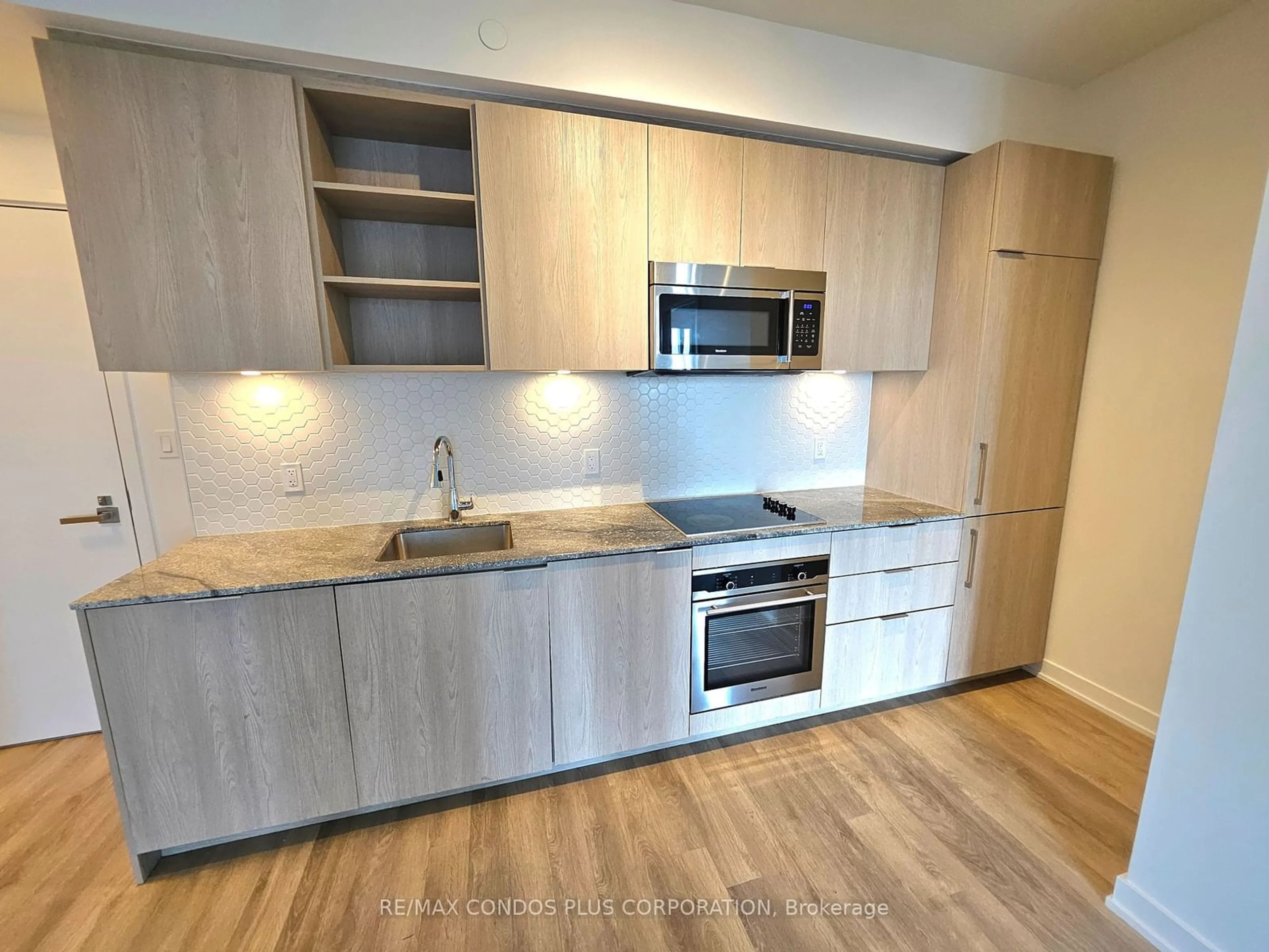 Standard kitchen, wood/laminate floor for 50 Ordnance St #1701, Toronto Ontario M6K 0C9