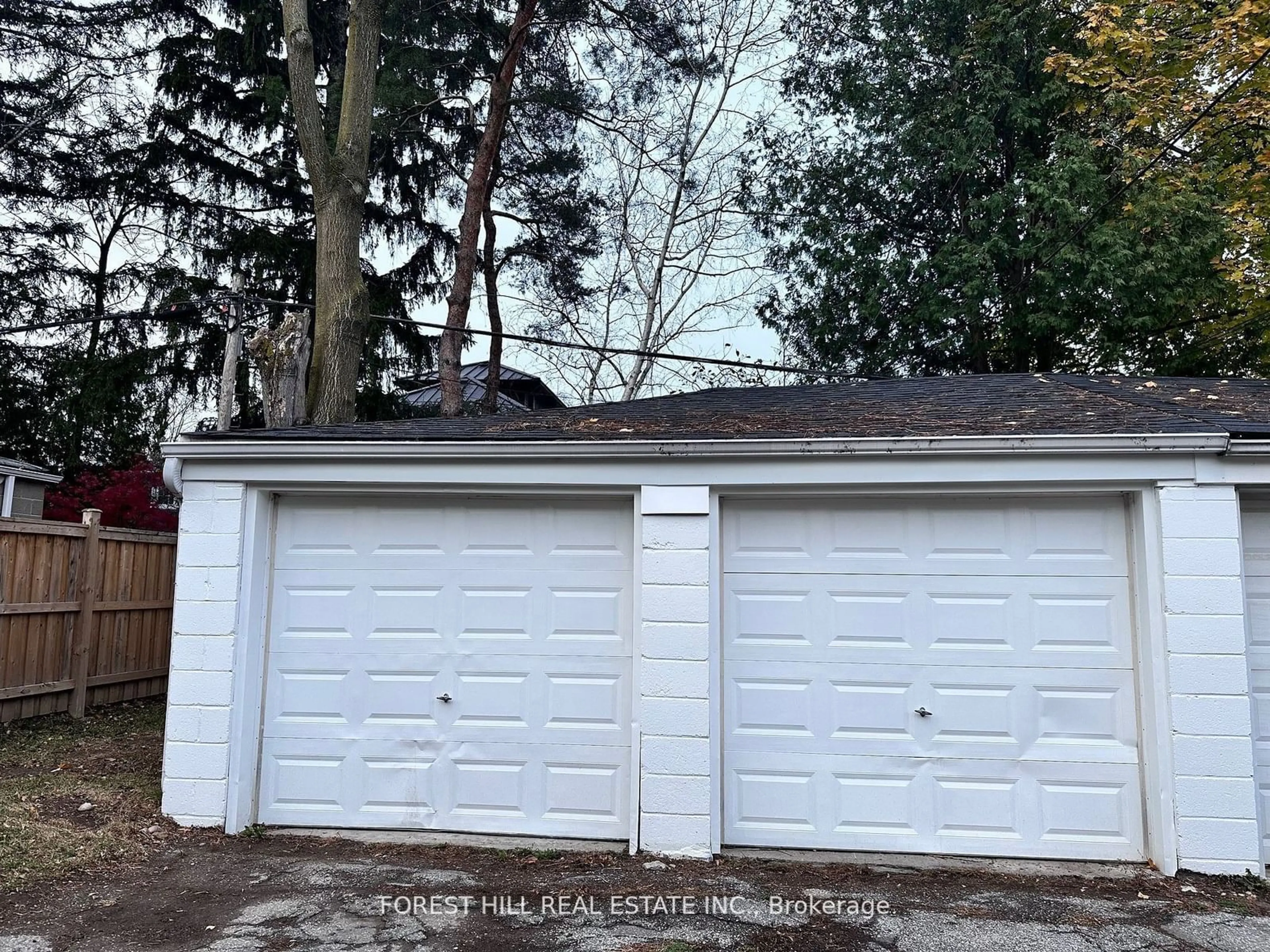 Indoor garage for 274 Glenforest Rd, Toronto Ontario M4N 2A4