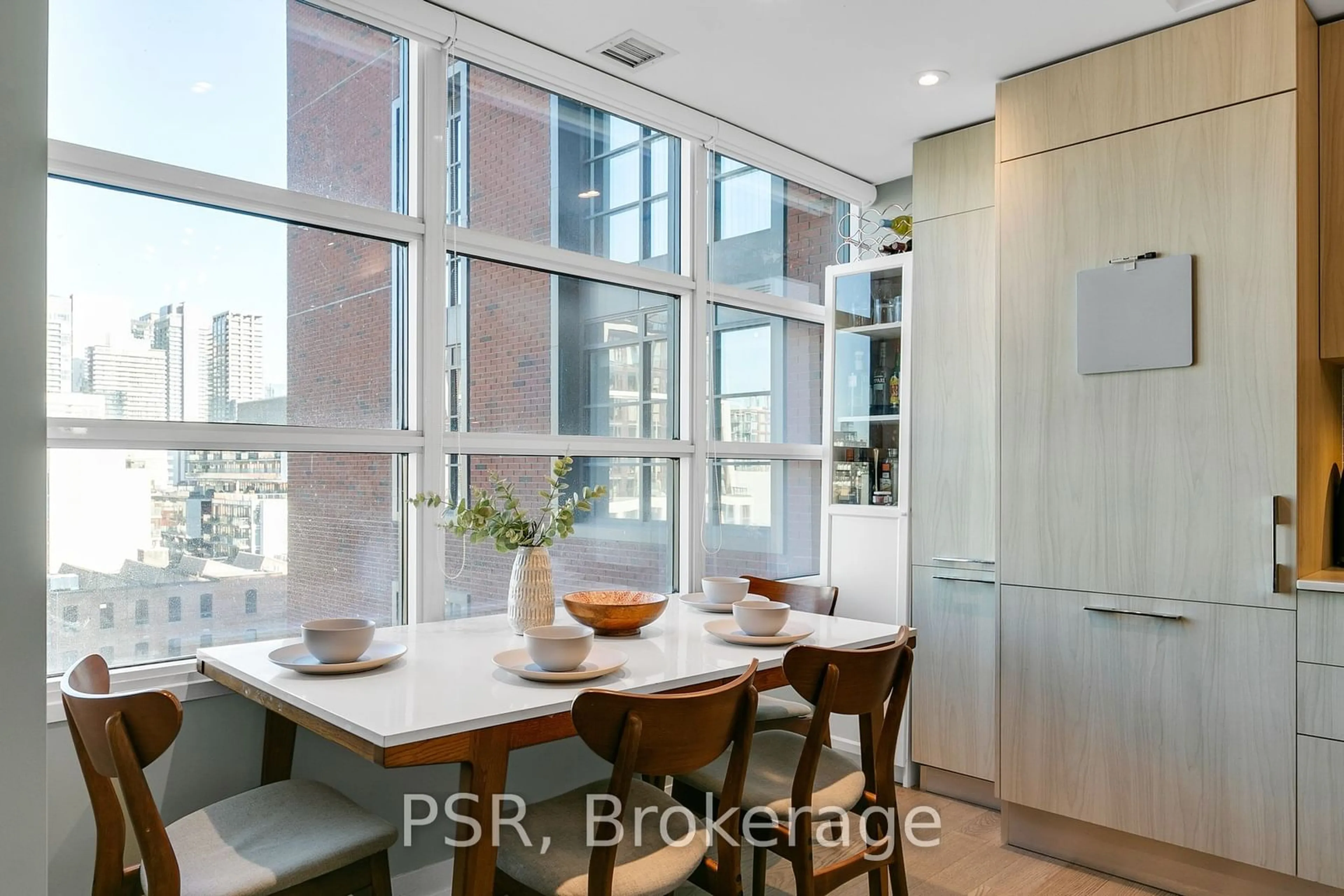 Contemporary kitchen, ceramic/tile floor for 501 Adelaide St #1001, Toronto Ontario M5V 0R3