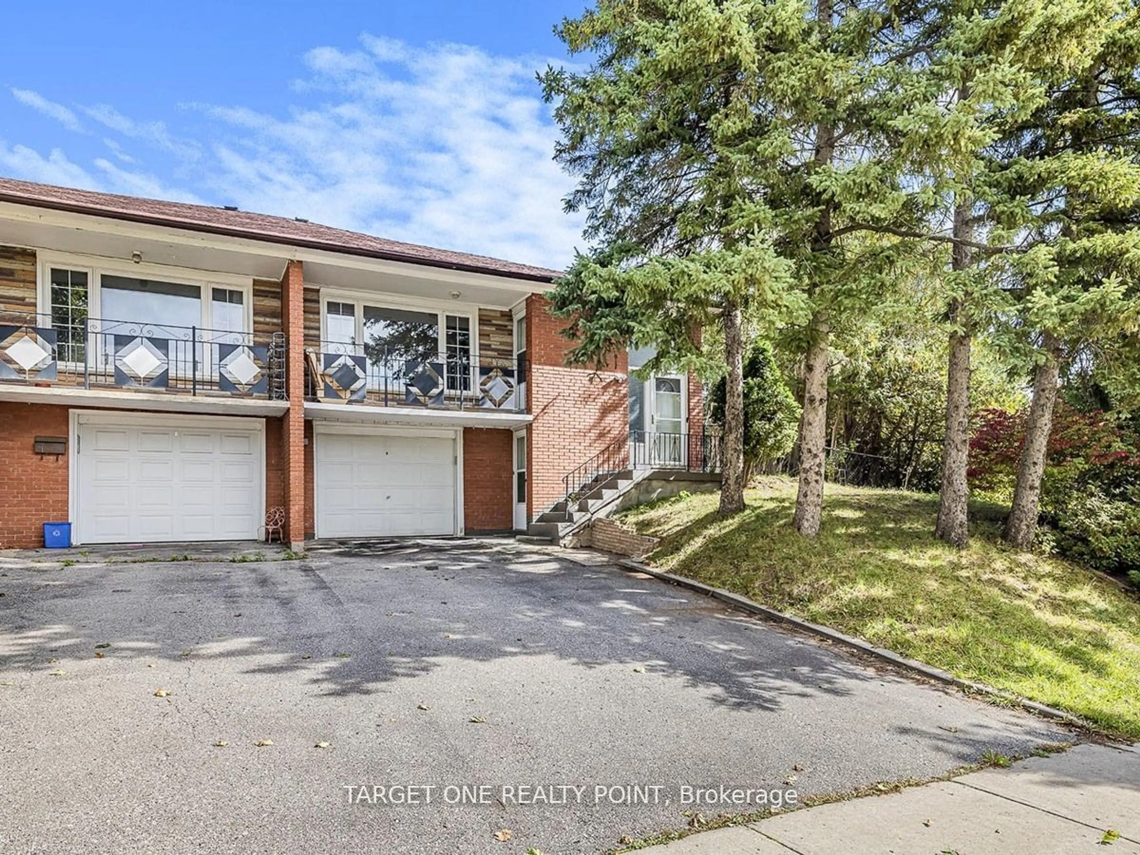 Home with brick exterior material, street for 205 Pineway Blvd, Toronto Ontario M2H 1B4