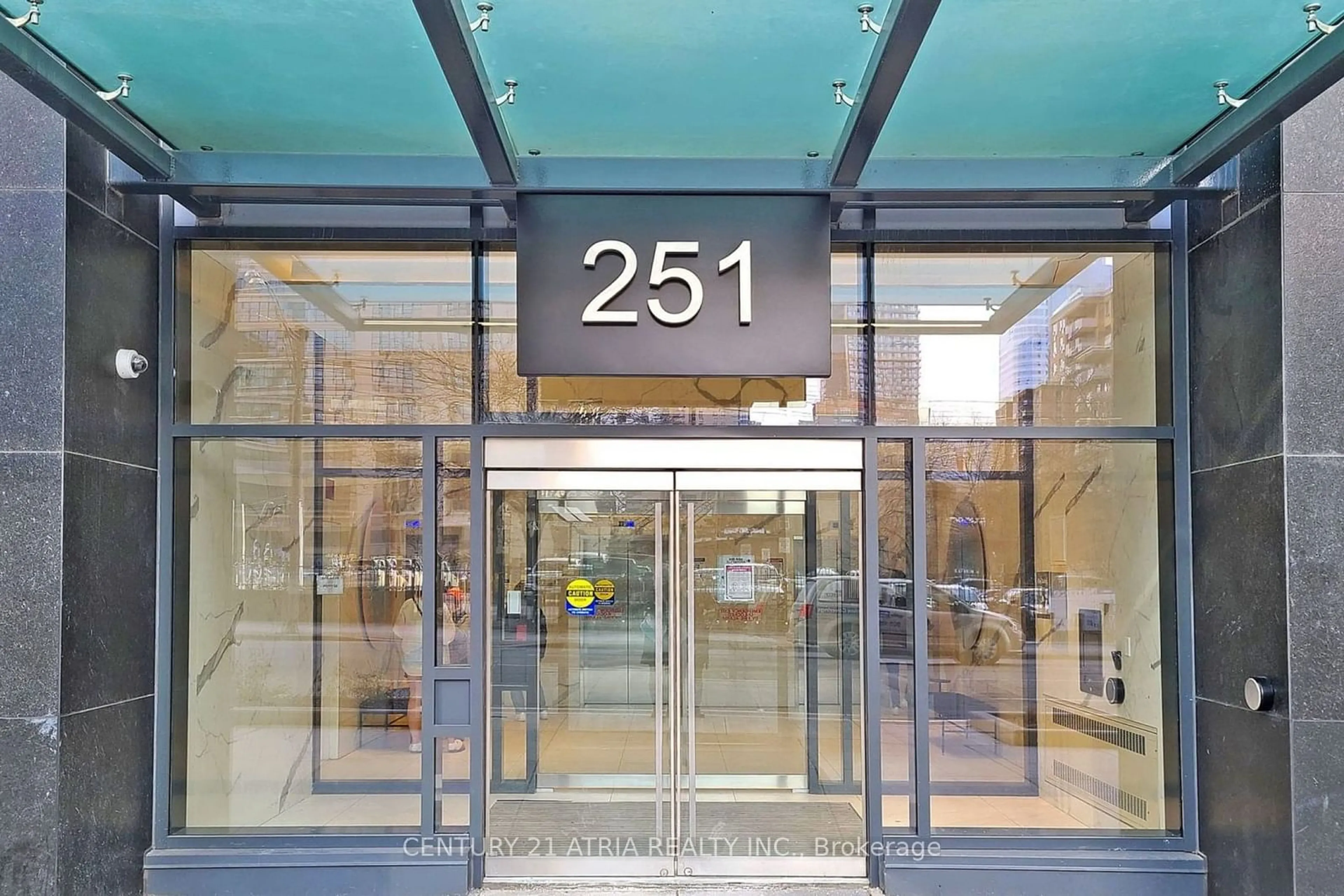 Indoor foyer for 251 Jarvis St #725, Toronto Ontario M5A 4R6