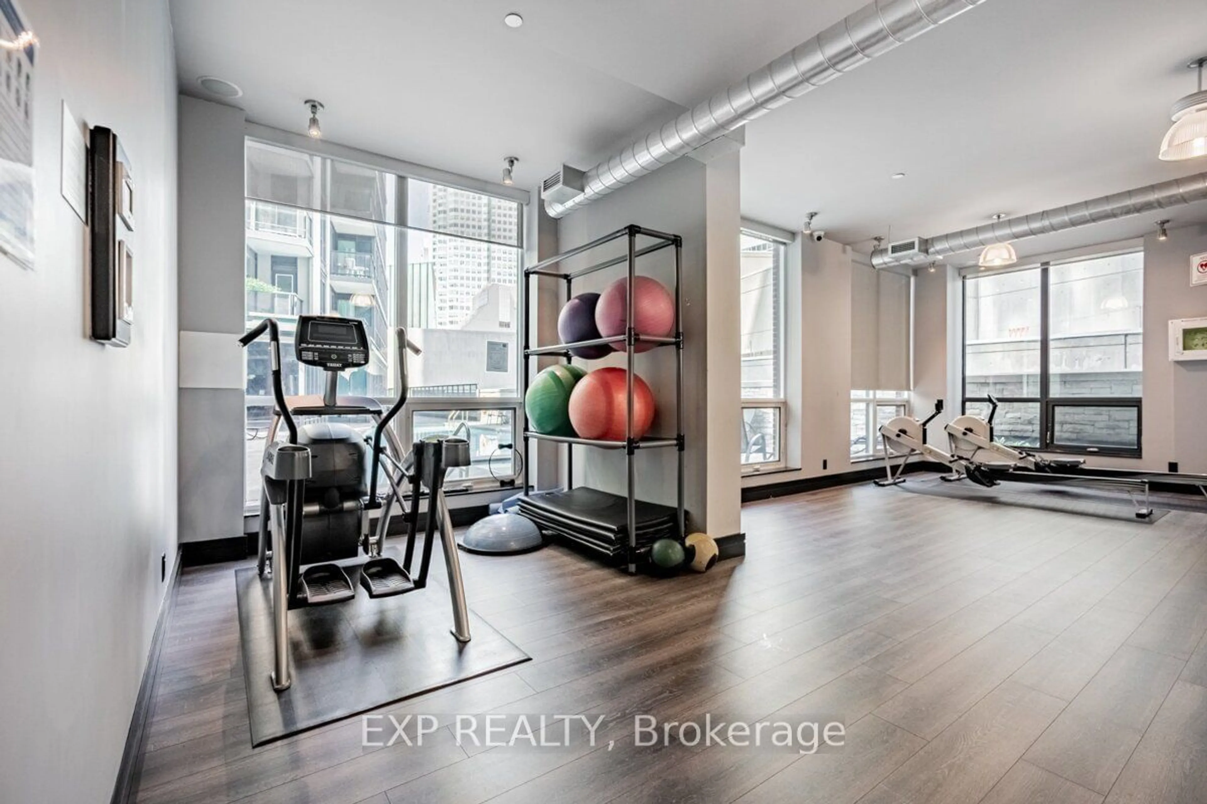 Gym or fitness room for 1 Scott St #709, Toronto Ontario M5E 1A1