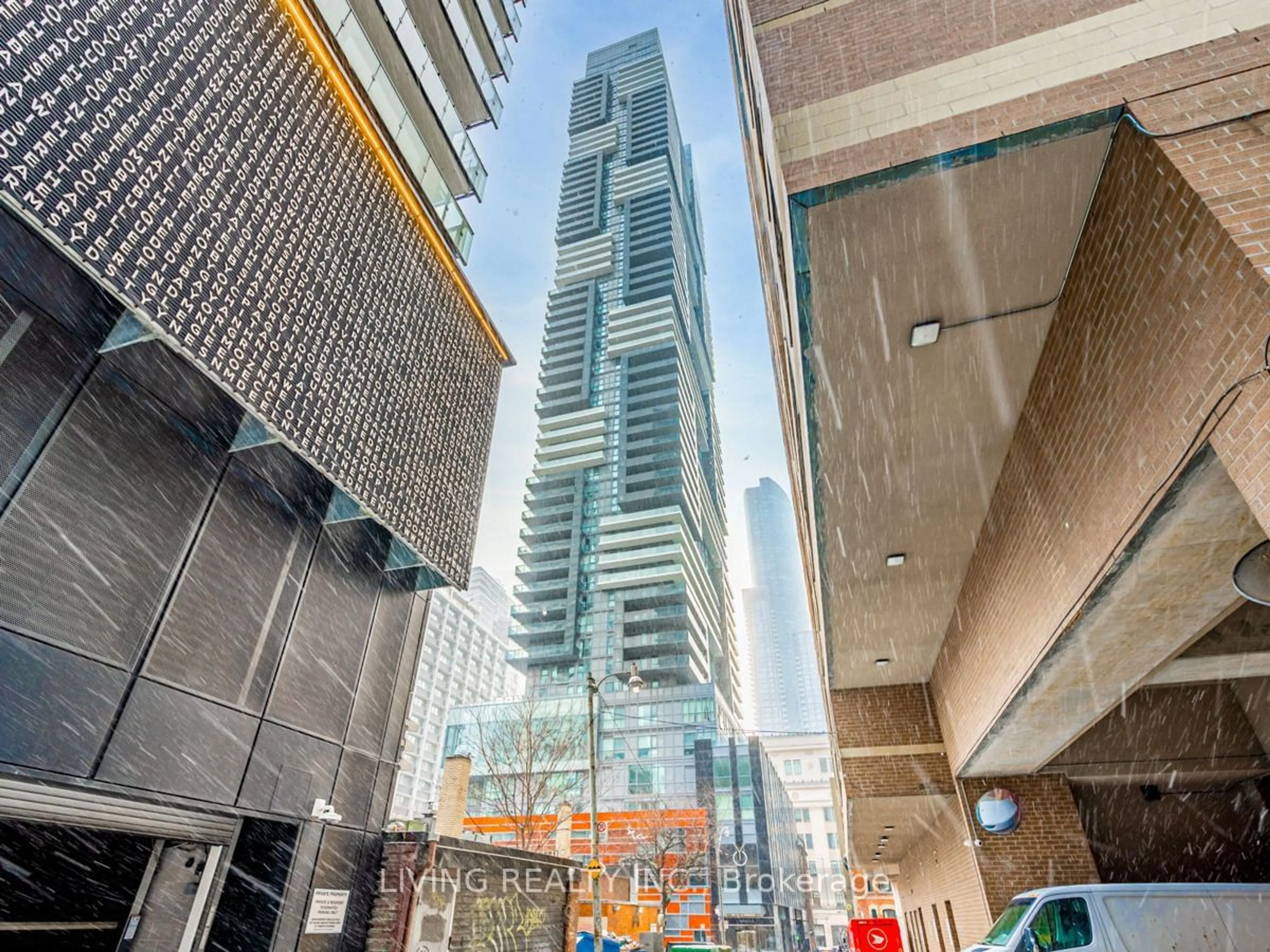 Indoor foyer for 7 Grenville St #3505, Toronto Ontario M4Y 0E9