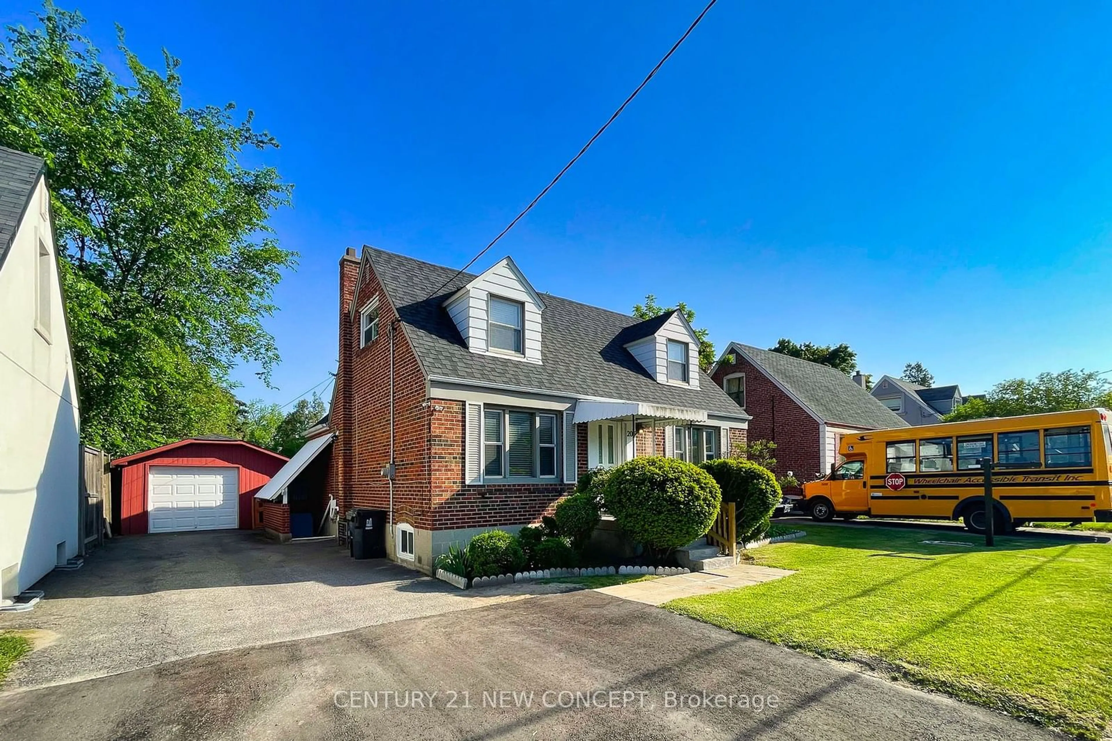 A pic from outside/outdoor area/front of a property/back of a property/a pic from drone, street for 205 Finch Ave, Toronto Ontario M2R 1M2