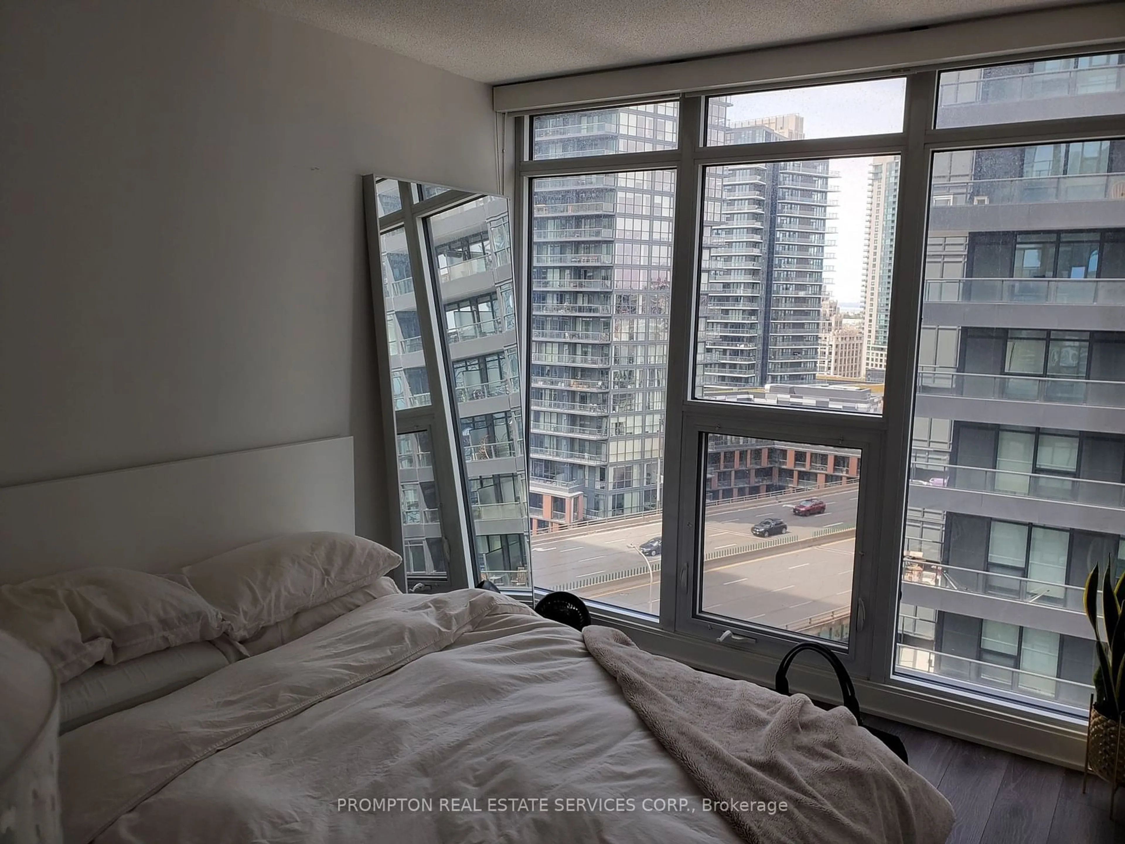 A pic of a room for 70 Queens Wharf Rd #1606, Toronto Ontario M5V 0J2