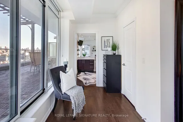Additional property image - 75 East Liberty St Unit 1616