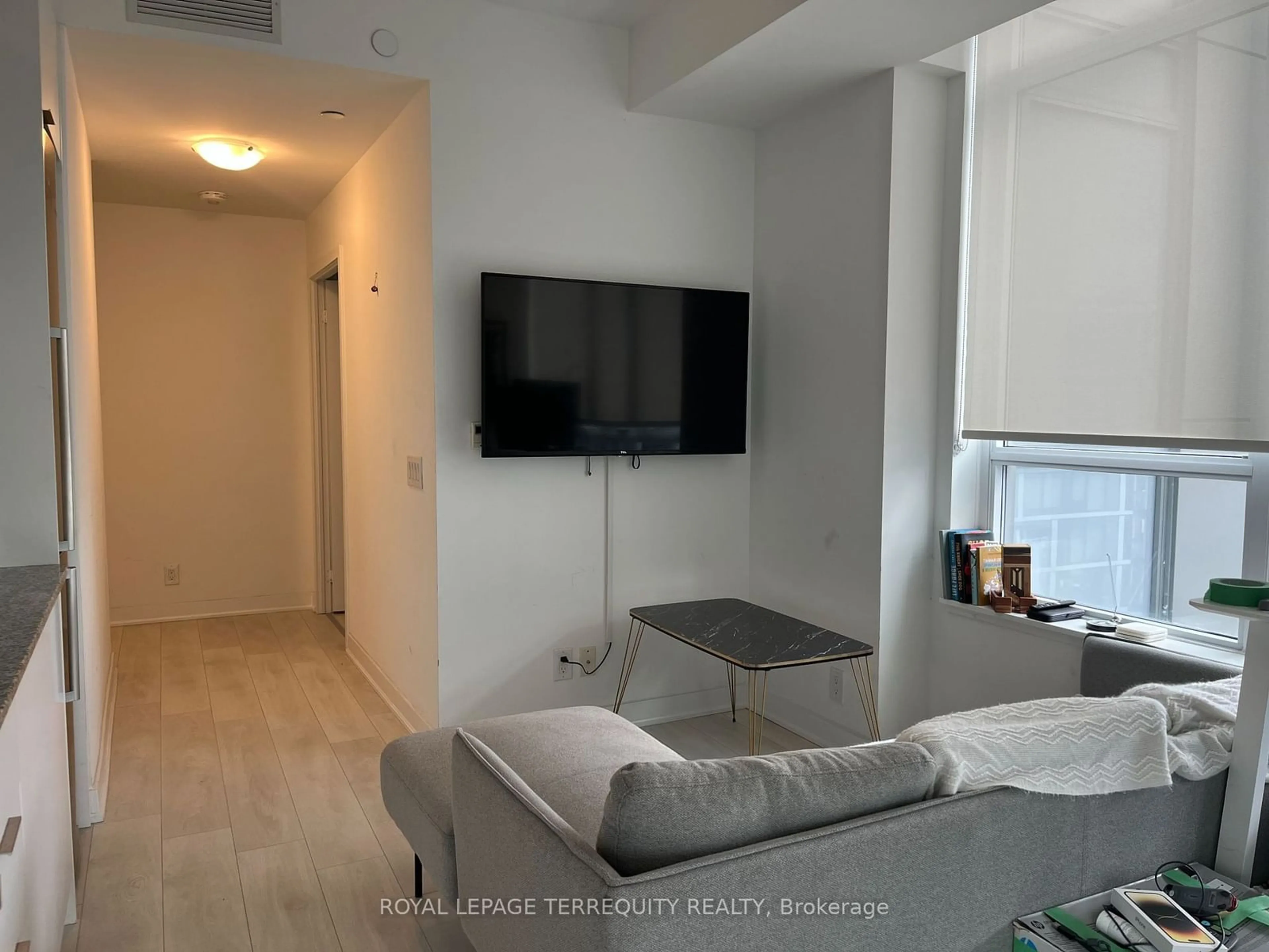 A pic of a room for 120 Parliament St #1405, Toronto Ontario M5A 0N6