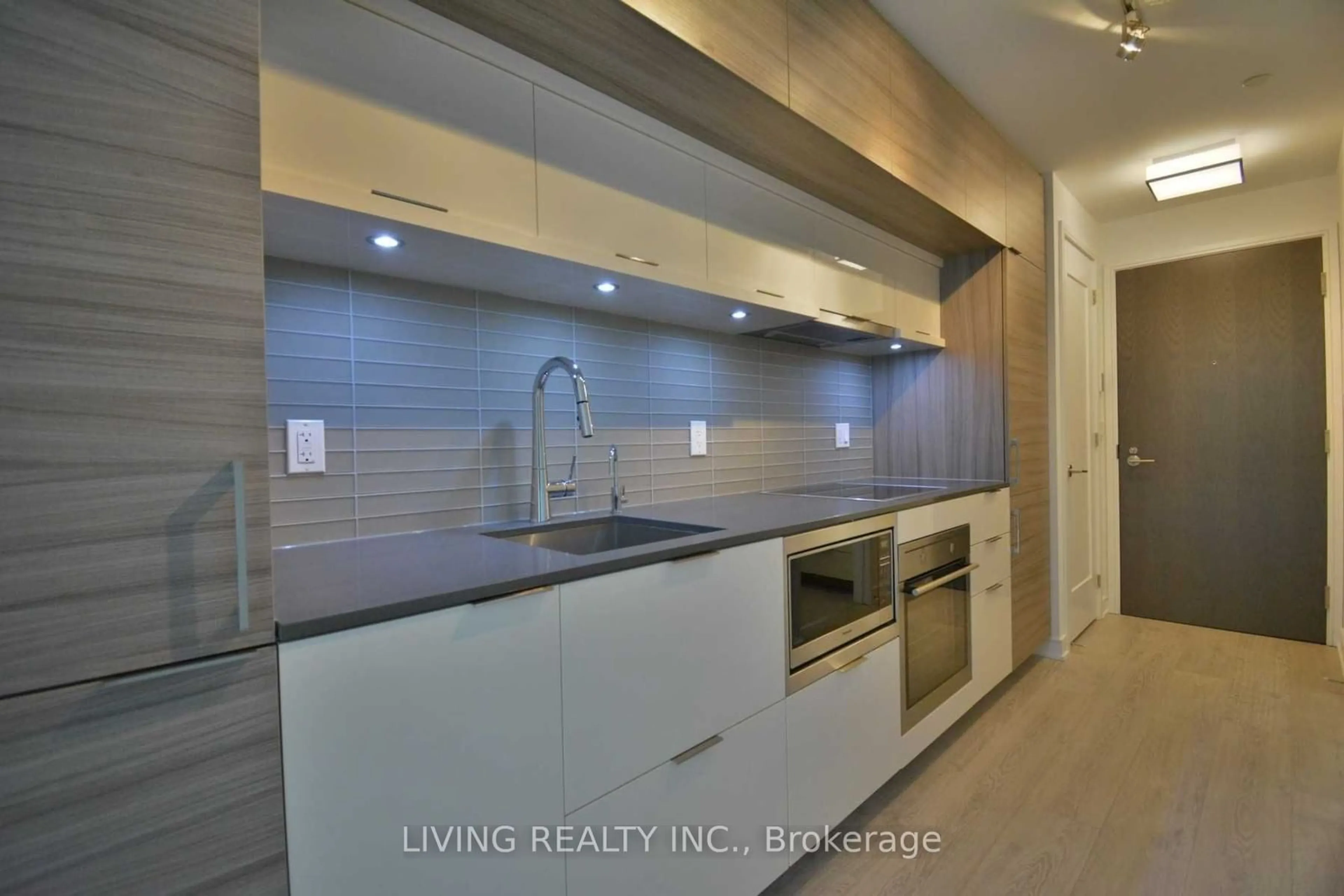 Contemporary kitchen, ceramic/tile floor for 88 Scott St #1206, Toronto Ontario M5E 0A9