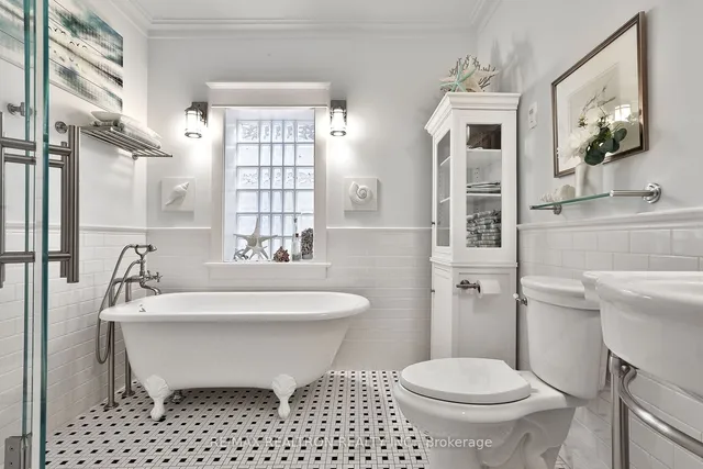 Additional property image - 351 Woburn Ave