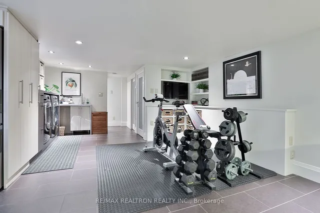 Additional property image - 351 Woburn Ave