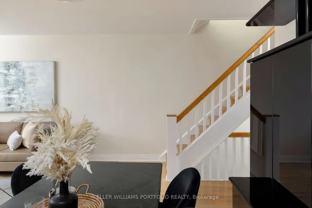 Additional property image - 98 Granby St