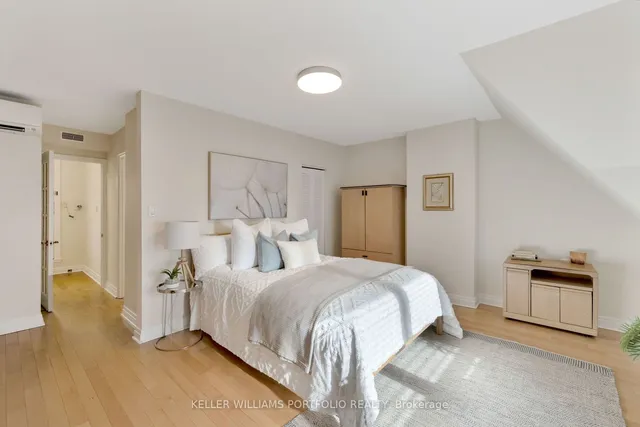 Additional property image - 98 Granby St