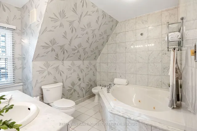 Additional property image - 98 Granby St
