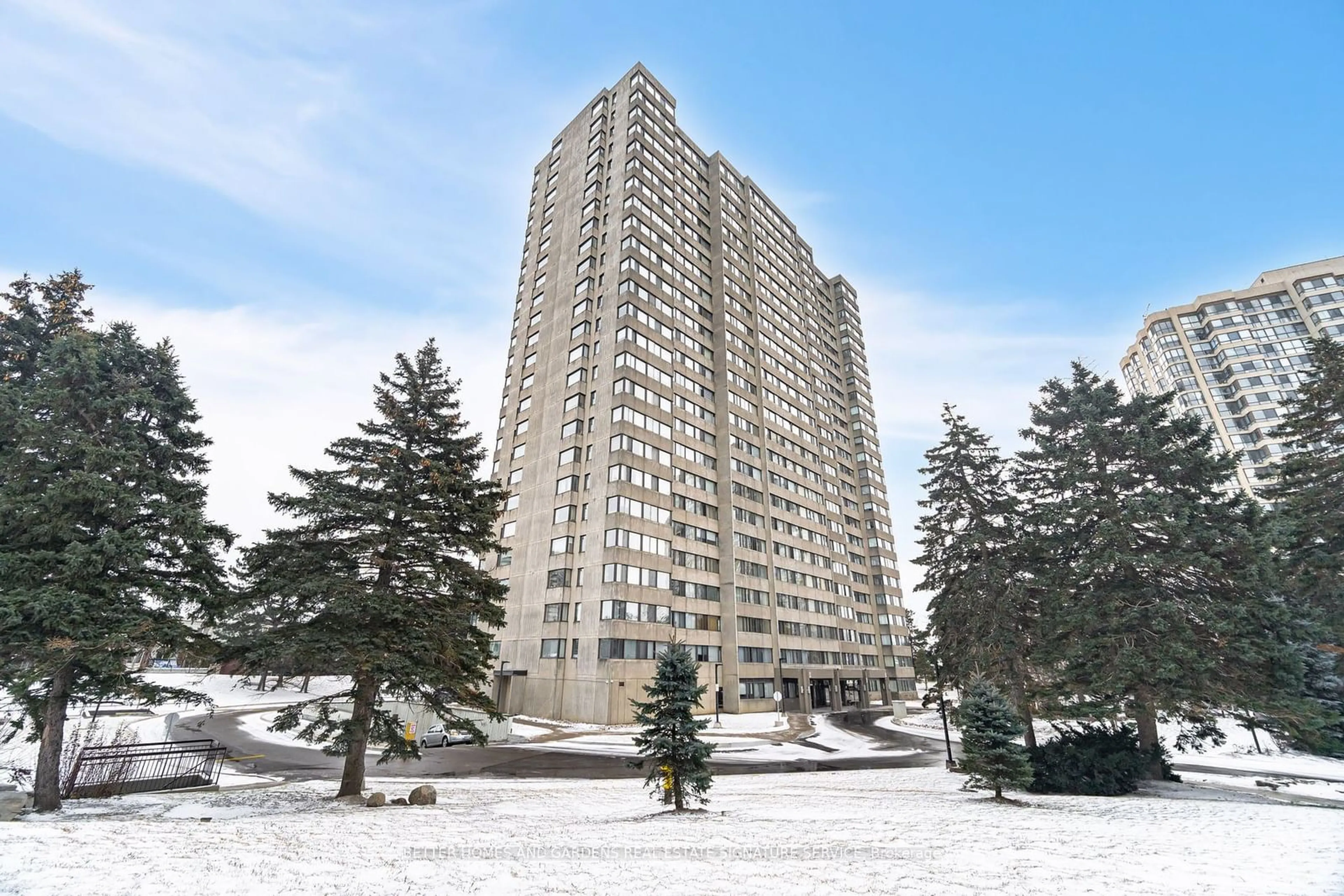 Indoor foyer for 133 Torresdale Ave #302, Toronto Ontario M2R 3T2