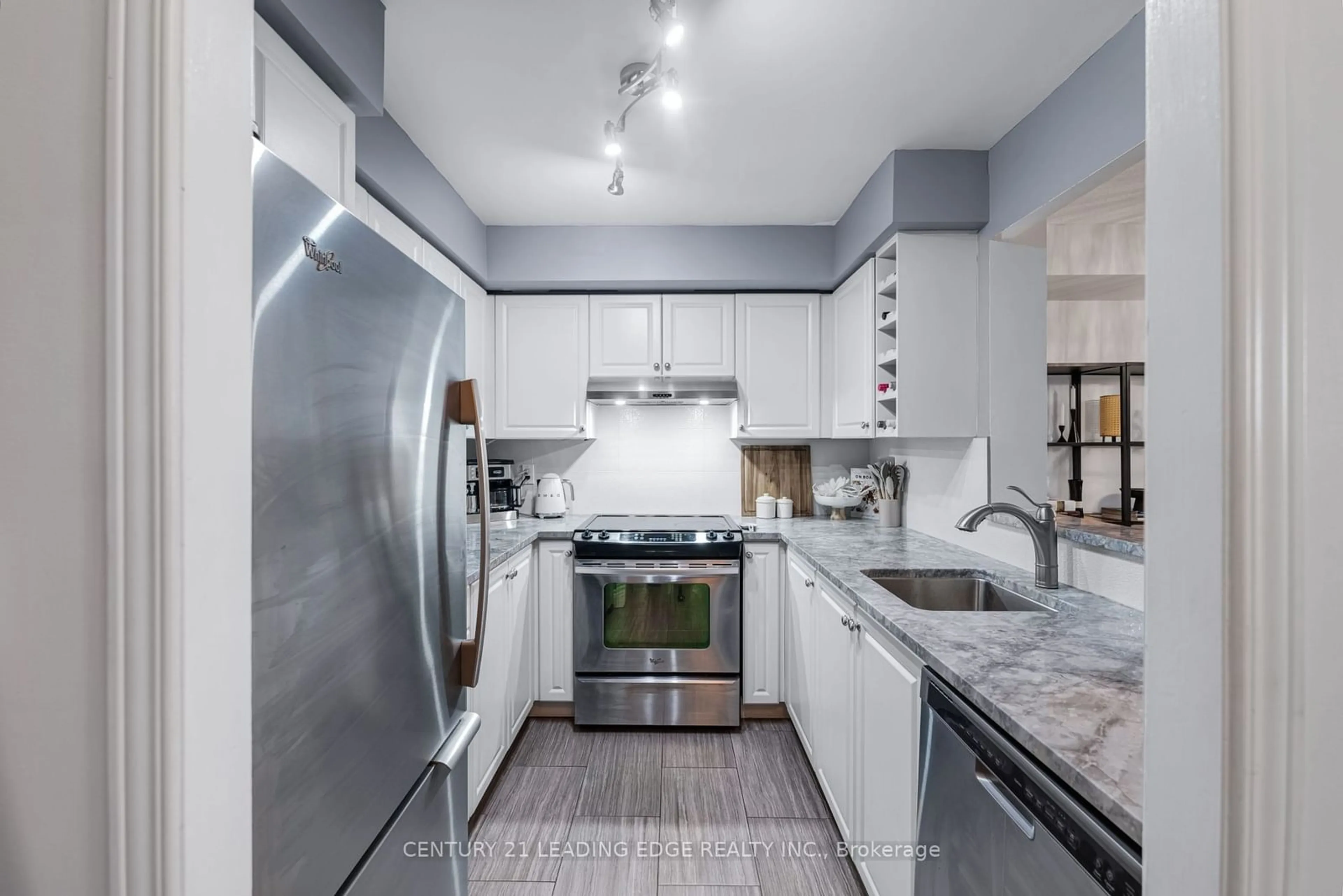 Contemporary kitchen, ceramic/tile floor for 39 Pemberton Ave #105, Toronto Ontario M2M 4L6