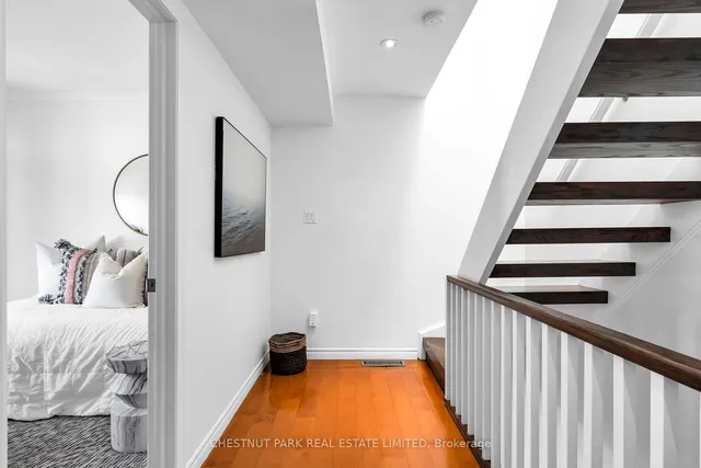 Additional property image - 70 Shaftesbury Ave Unit 3