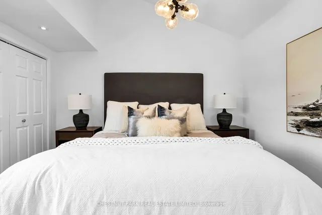 Additional property image - 70 Shaftesbury Ave Unit 3