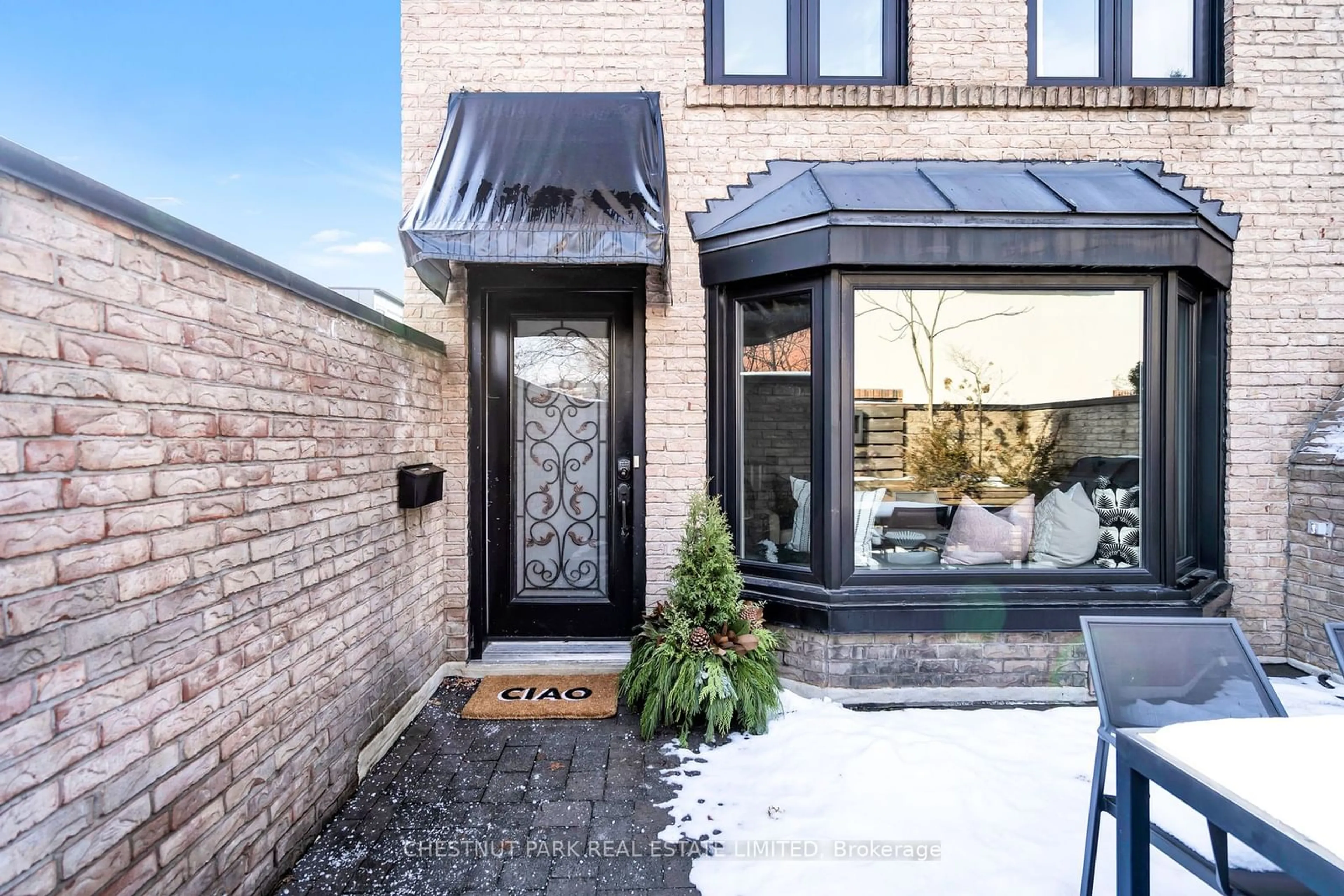 Home with brick exterior material, street for 70 Shaftesbury Ave #3, Toronto Ontario M4T 1A3