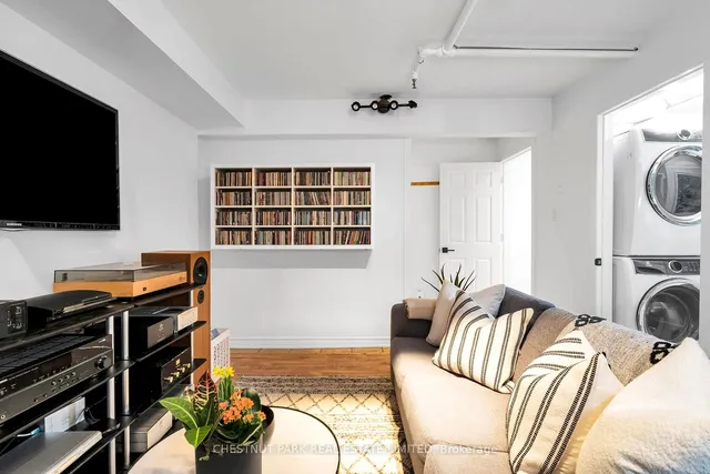 Additional property image - 70 Shaftesbury Ave Unit 3