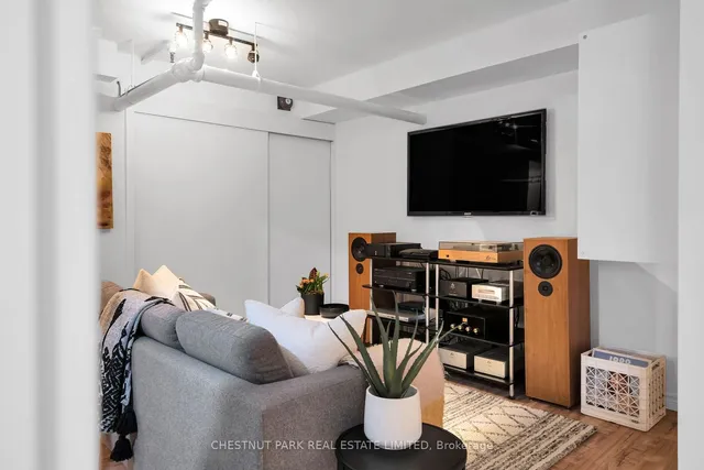 Additional property image - 70 Shaftesbury Ave Unit 3