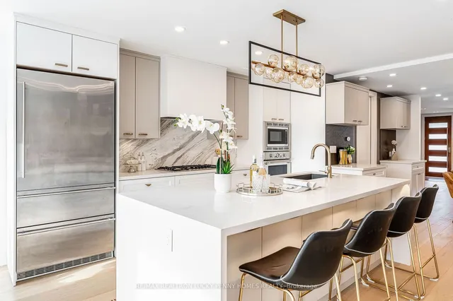 Additional property image - 447 Soudan Ave
