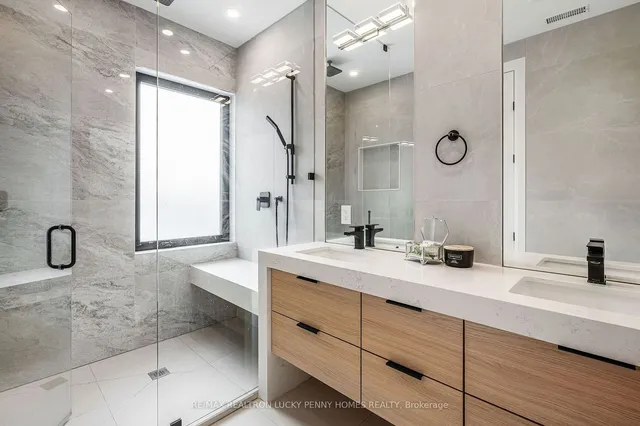 Additional property image - 447 Soudan Ave