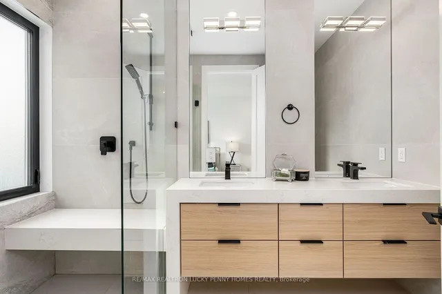 Additional property image - 447 Soudan Ave