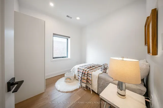 Additional property image - 447 Soudan Ave