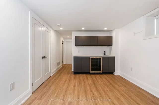 Additional property image - 447 Soudan Ave