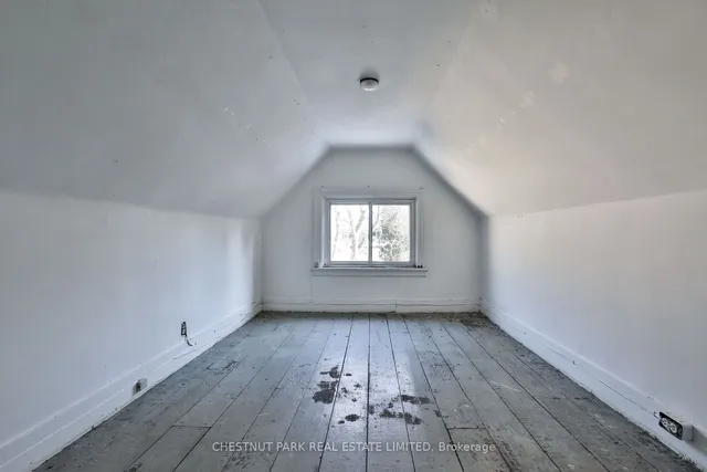 Additional property image - 67 Welland Ave