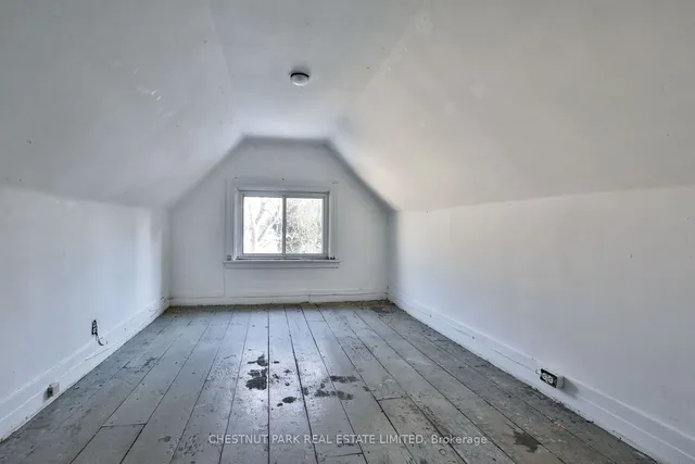 Additional property image - 67 Welland Ave