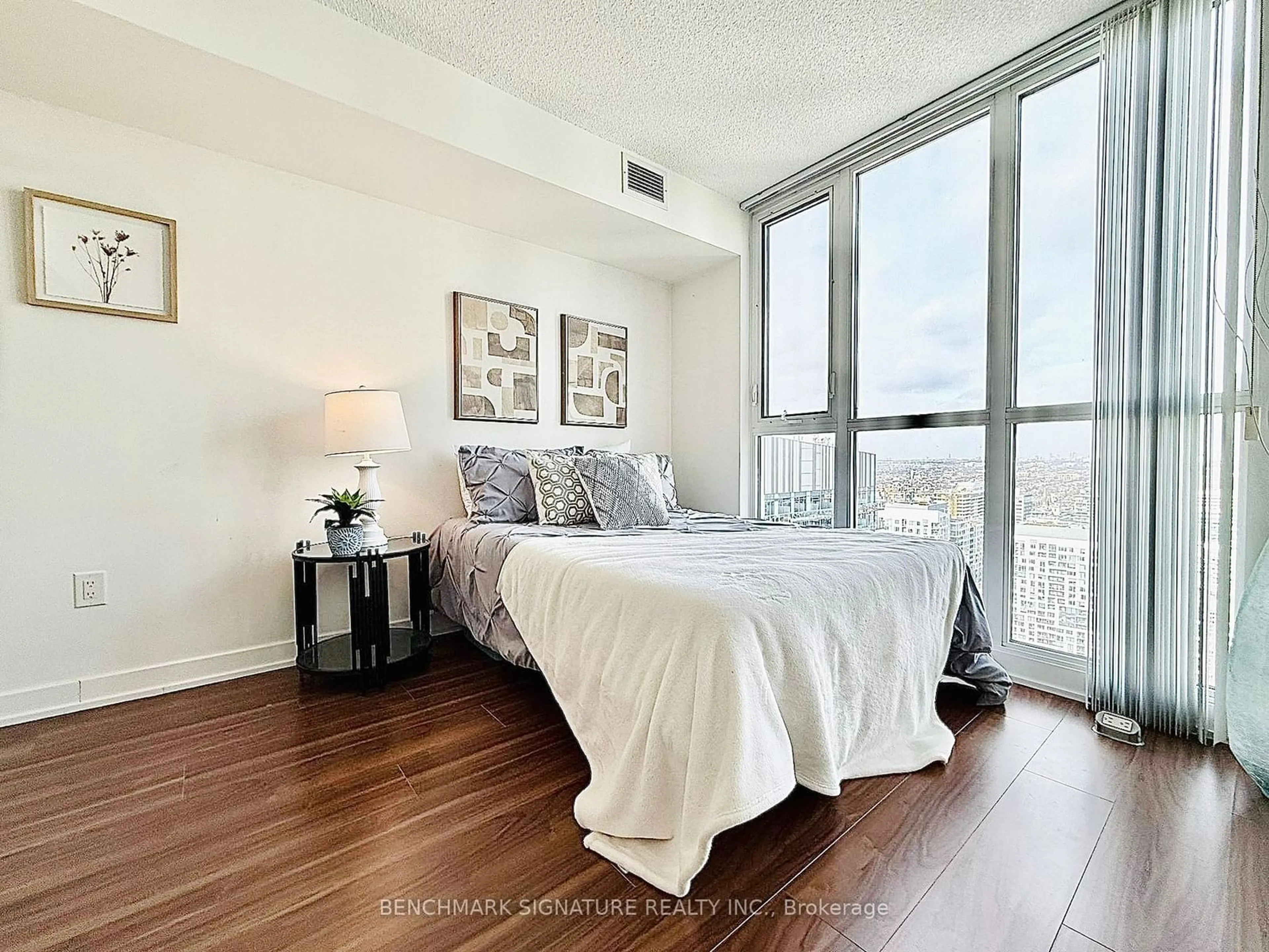 Bedroom with bed, wood/laminate floor for 85 Queens Wharf Rd #3908, Toronto Ontario M5V 0J9