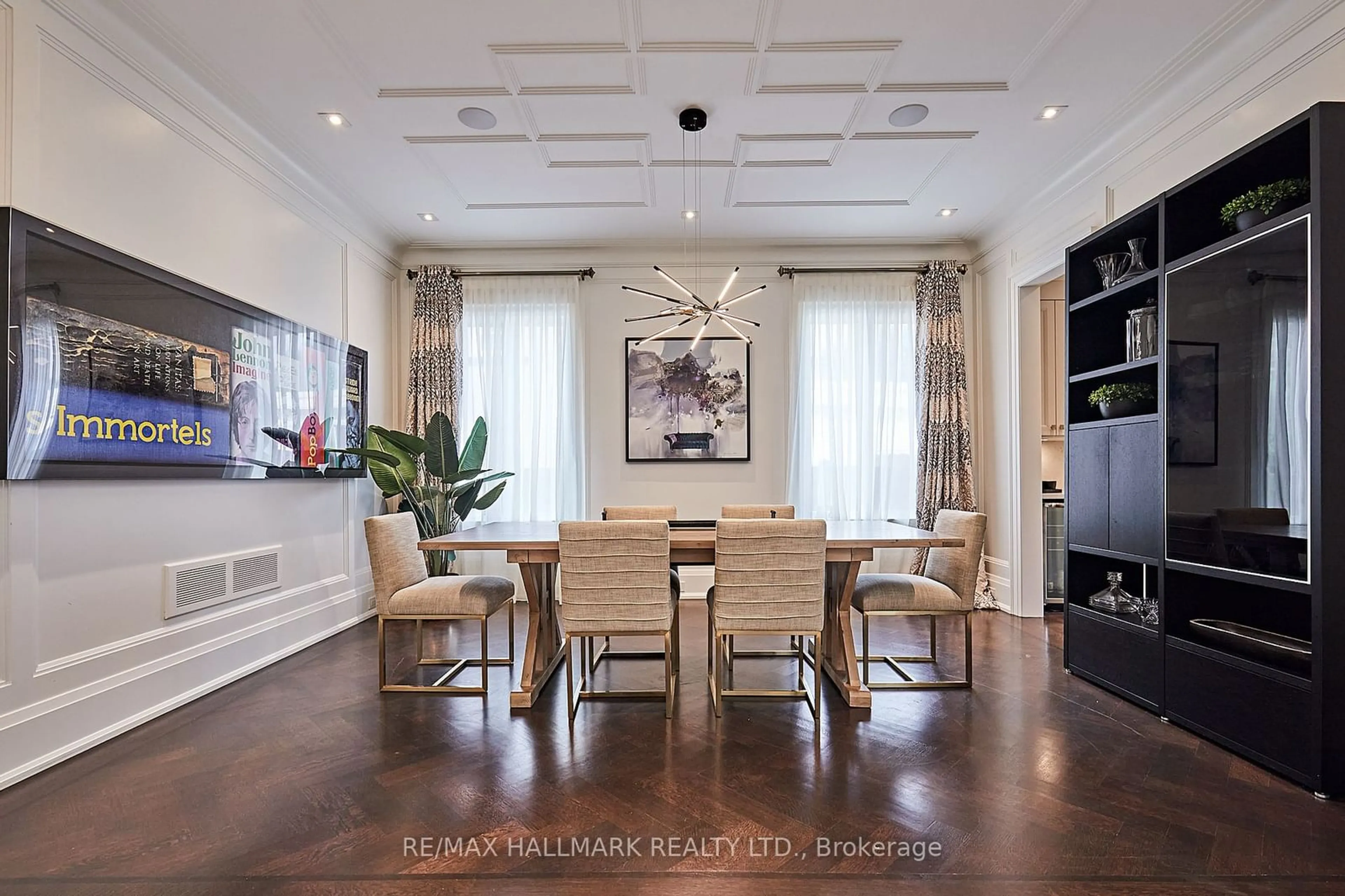 Dining room, wood/laminate floor for 75 Lorraine Dr, Toronto Ontario M2N 2E3